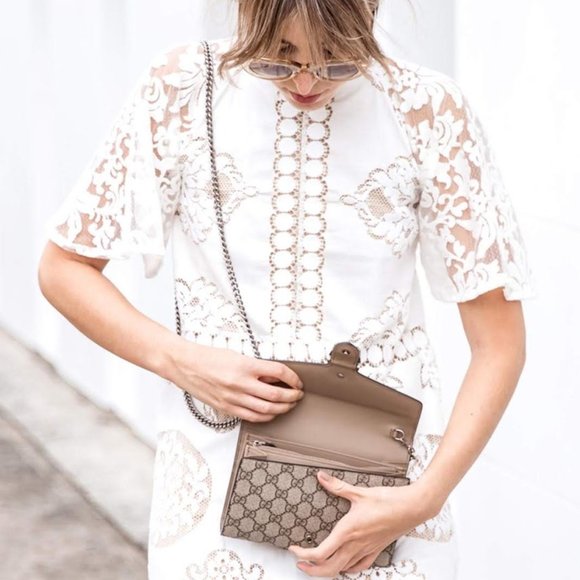 ✨ HP ✨ Grace Loves Lace Mini Dress - Picture 2 of 6